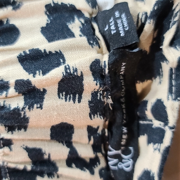 NEW YORK & COMPANY Jogger Pants - Picture 7 of 10